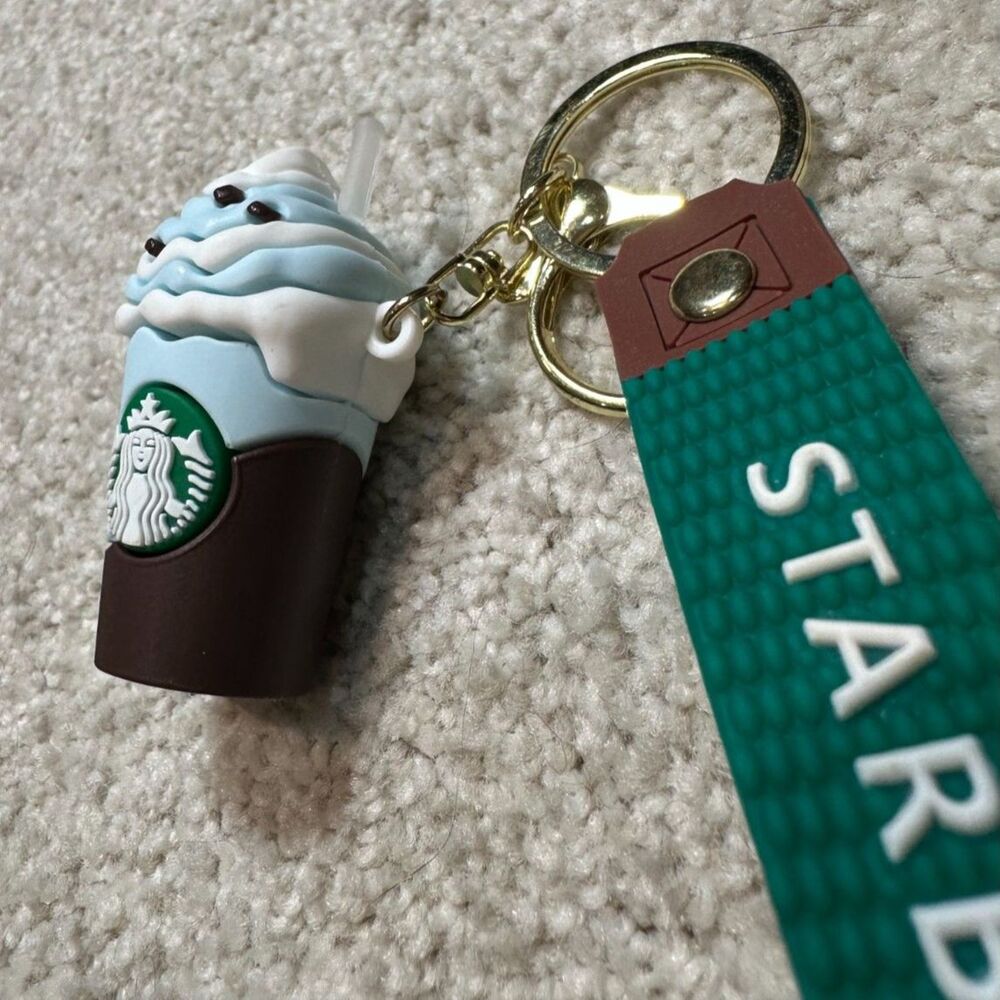 NWOT Starbucks Bearista Frappe Keychain - Picture 5 of 9